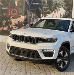 جیپ گراند شیرۆکی